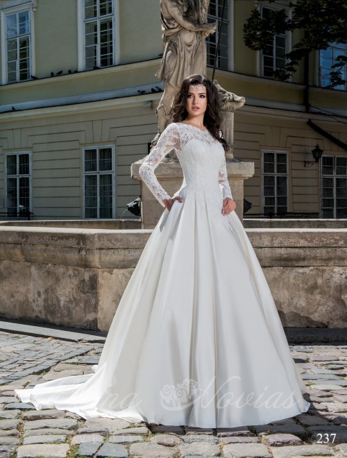 Wedding dress with long sleeves model 237 237
